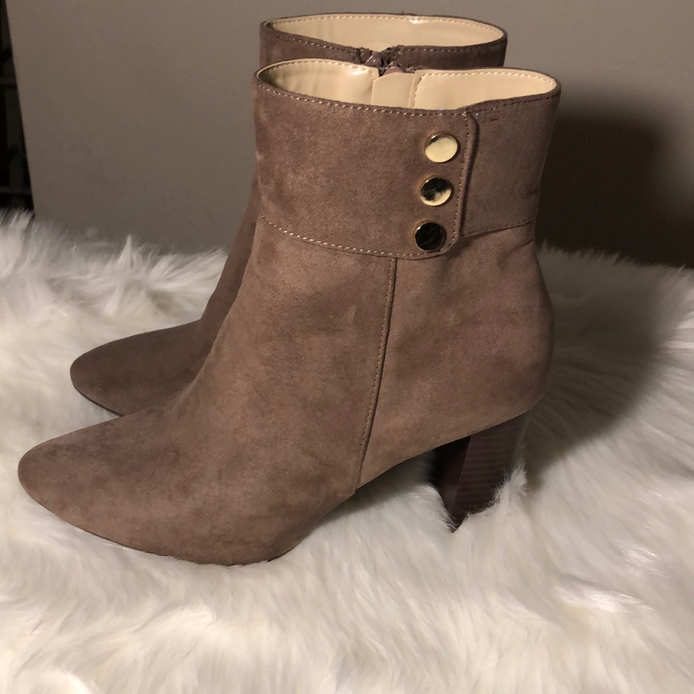 Jones New York heel Booties